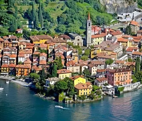 Del Duca Apartment Varenna