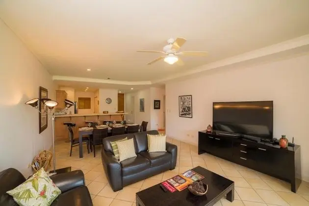 Del Mar 1F - 3 bdr 2 Bath Ocean View