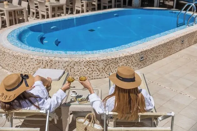 Hotel Del Mar - Havuz