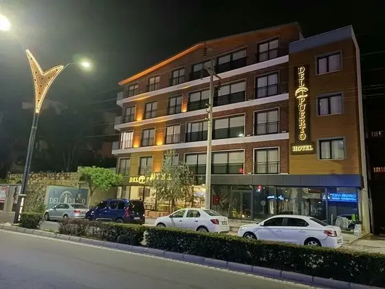 Del Puerto Hotel