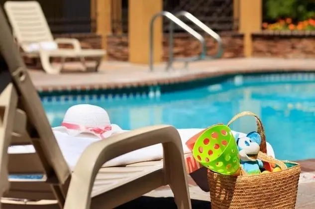 Del Sol Inn - Anaheim Resort - Havuz