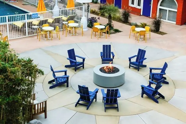 Hotel del Sol - Öne Çıkan Resim