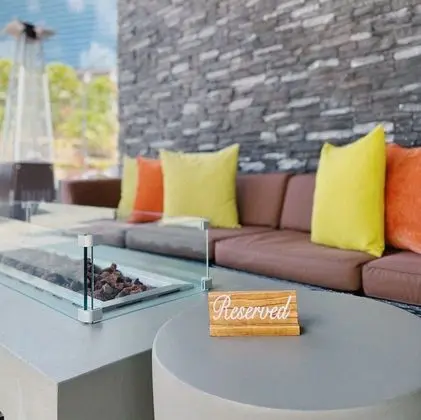 The Delaney Hotel - Dış Mekan