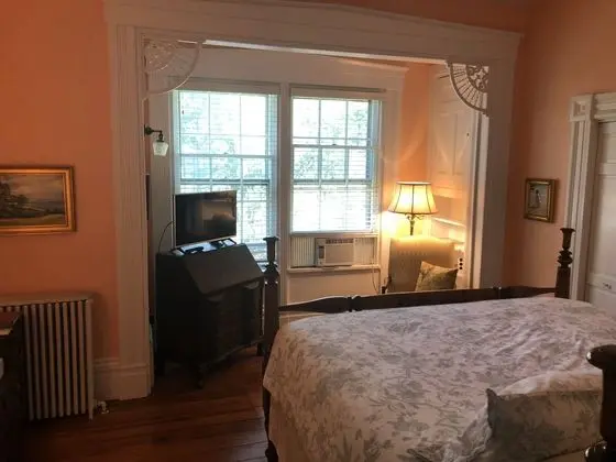 Delano Homestead Bed & Breakfast