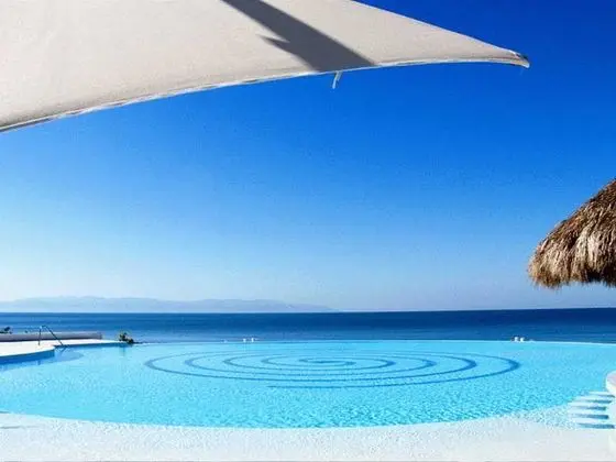 Delcanto Residences - Havuz