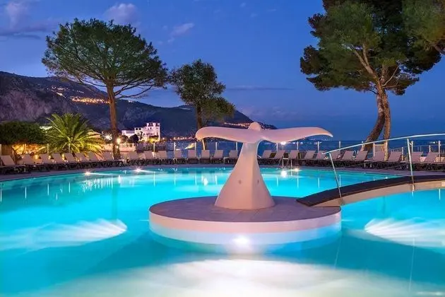 Hôtel Delcloy - Vacances Bleues - Genel