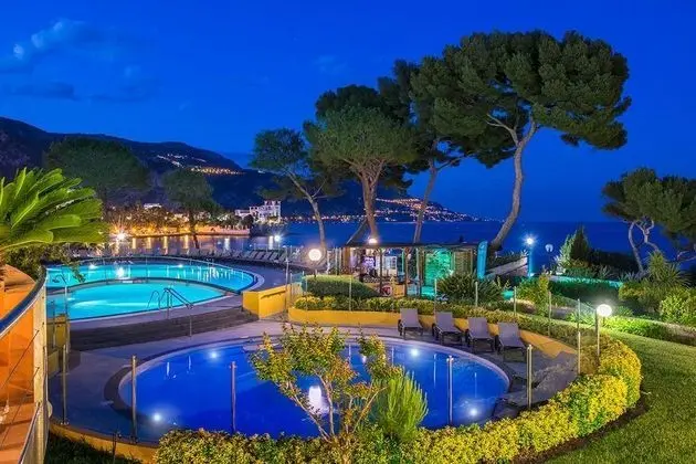 Hôtel Delcloy - Vacances Bleues - Genel