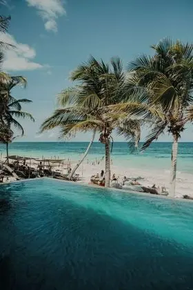 Delek Tulum located at the party zone - Havuz