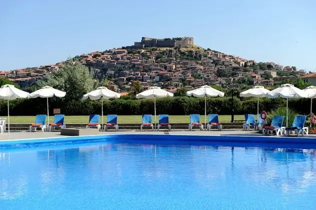 Delfinia Hotel & Bungalows