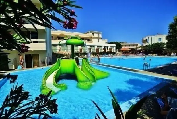 Delfinia Resort Hotel - Havuz