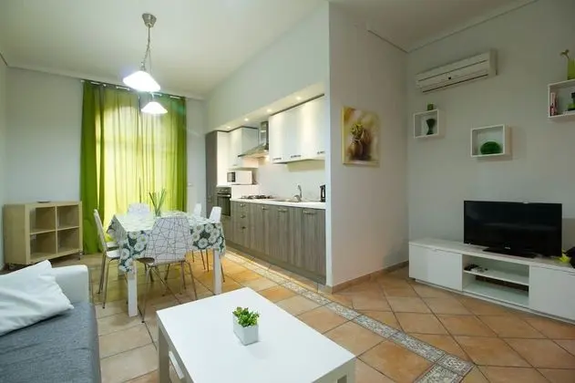 Delfino2 Casesicule, Nice Apartment with Balcony, Sand Beach at 70 mt, Wi-Fi