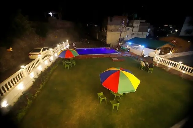 Delhi Homes By Lujo Hotels