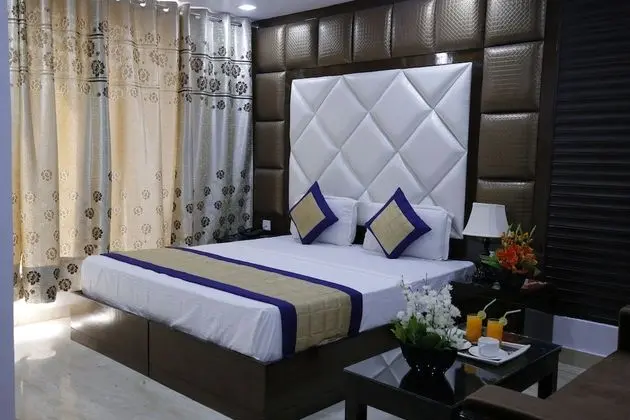 Hotel Delhi Pride