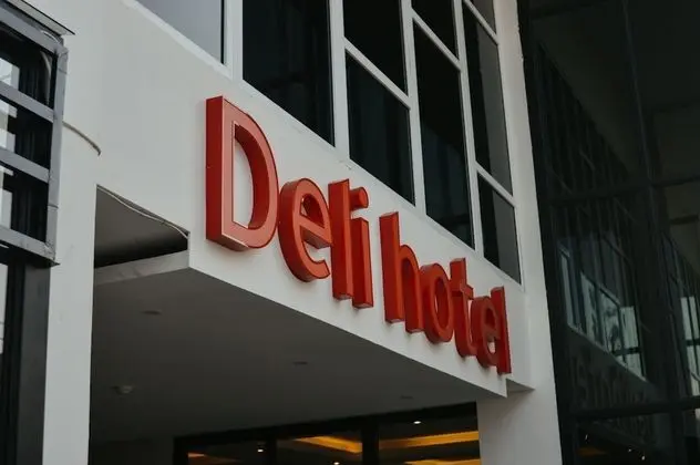Deli Hotel