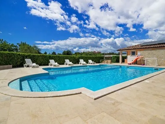 Delicate Apartment in Banjole near Beach Centinera