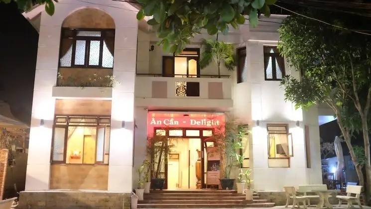 Delight Hotel