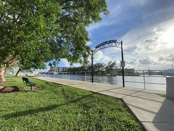 Delight Retreat Apt 4 Min Walk to Beach - Havuz