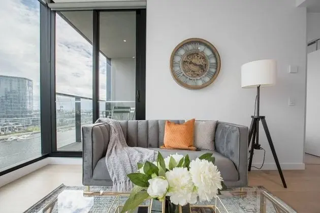 Delightful 2BR Riverview@docklands - İç Mekan