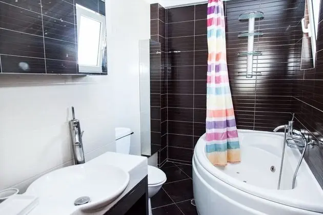 Delightful Apartment with amazing view - Banyo Tipleri