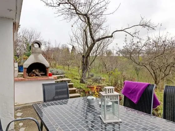 Delightful Holiday Home in Havidić Selo with Garden - Dış Mekan