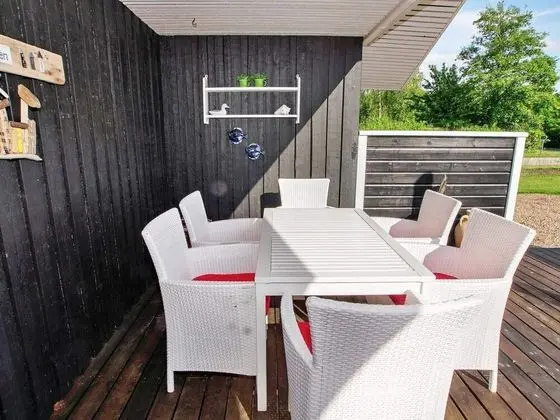 Delightful Holiday Home in Hemmet near Sea