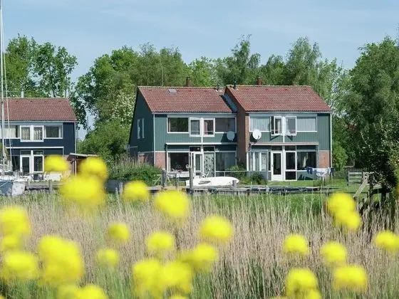 Delightful Holiday Home in Warns With Jetty