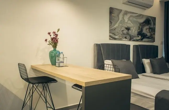 Delightful Studio Flat Close to the Beach With Shared Pool and Balcony in İskele Cyprus - Oda