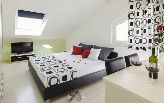Delightfull Room for 2 - Öne Çıkan Resim