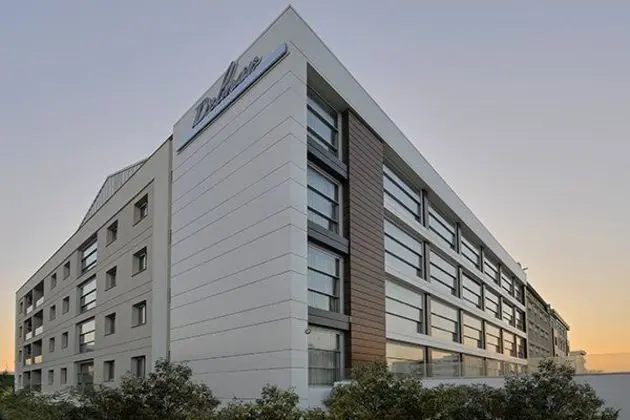 Delmar Suites Residence