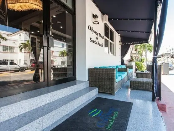 Delores Hotel and Suites