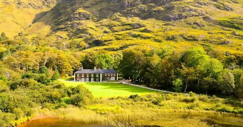 Delphi Lodge Hotel