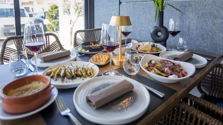 Delphi Hotel & Restaurant - Yerinde Yemek