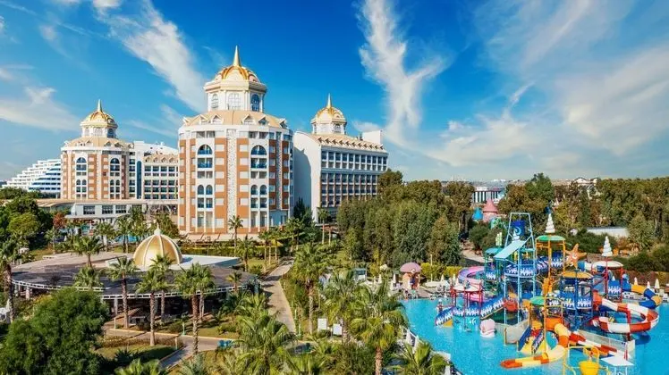Delphin Be Grand Resort - Dış Mekan