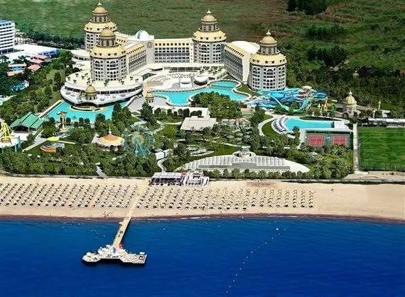 Delphin Be Grand Resort