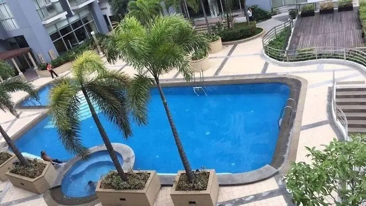 Del'S Condotel - Havuz