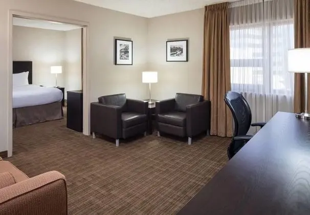 Delta Hotels Calgary Airport In-Terminal