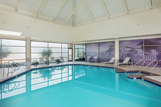 Delta Hotels Chesapeake Norfolk - Havuz