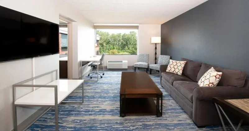 Delta Hotels Detroit Metro Airport