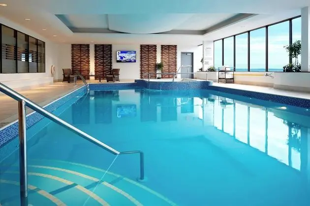 Delta Hotels Kingston Waterfront - Havuz