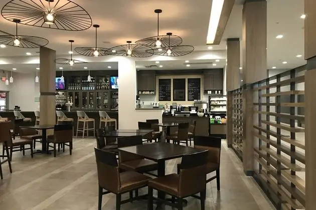 Delta Hotels by Marriott Grand Rapids Airport