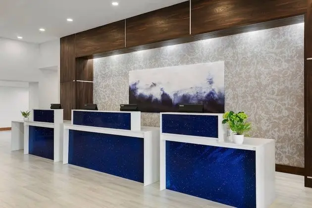 Delta Hotels by Marriott Indianapolis Airport - Lobi
