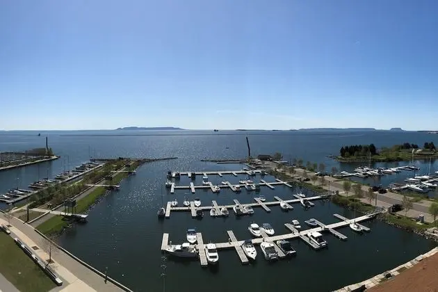 Delta Hotels by Marriott Thunder Bay - Dış Mekan