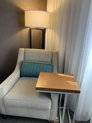 Delta Hotels Racine - Oda