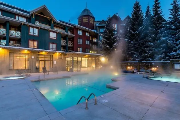 Delta Hotels Whistler Village Suites - Havuz