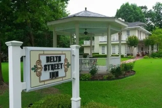 Delta Street Inn - Dış Mekan