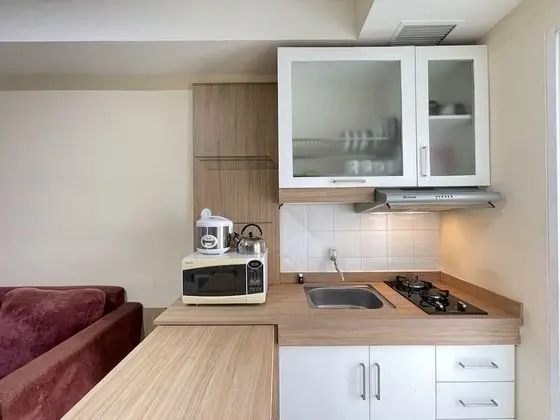 Deluxe 2Br Apartment At Parahyangan Residence - Mutfak