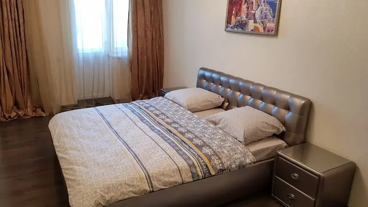 DeLuxe Apartment Akademika Yangelya 2