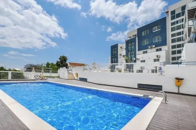 Deluxe Apartment in Albufeira old Town, 200m Walk to Beach, Pool Parking - Öne Çıkan Resim