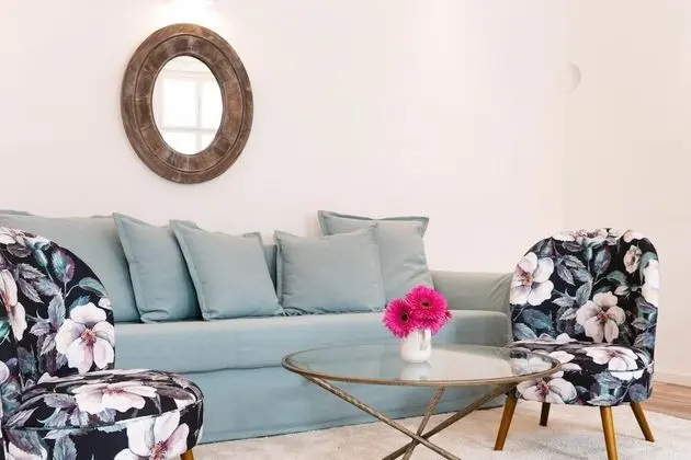 Deluxe Apartment in the Historic Centre With Private Parking