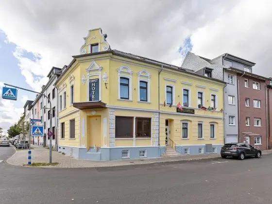 Deluxe Apartment in Oberhausen With Breakfast - Dış Mekan
